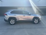 Used 2020 Toyota RAV4 XLE image 4