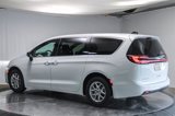 New 2025 Chrysler Pacifica Select image 4