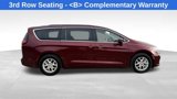 Used 2021 Chrysler Pacifica Touring-L image 5