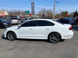 Used 2018 Volkswagen Passat 2.0T R-Line image 2