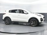 Used 2020 Kia Sportage S image 2