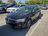 Used 2017 Volkswagen Passat 1.8T R-Line w/ R-Line Lighting Package image 2