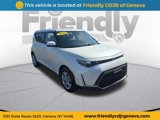 Used 2023 Kia Soul LX image 3