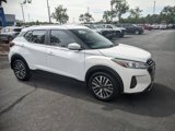 Used 2024 Nissan Kicks SV image 2