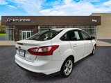 Used 2014 Ford Focus SE w/ SE Winter Package image 5