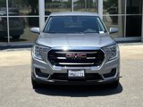 Used 2024 GMC Terrain SLE image 4