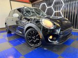 Used 2015 MINI Cooper 4-Door Hardtop image 2