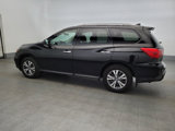 Used 2020 Nissan Pathfinder S image 3