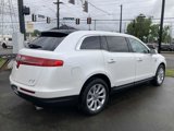 Used 2014 Lincoln MKT FWD image 3