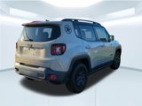 Used 2017 Jeep Renegade Trailhawk image 5