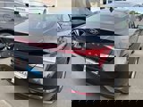 Used 2022 Hyundai Elantra SE image 5