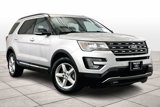Used 2017 Ford Explorer XLT w/ Equipment Group 202A image 3