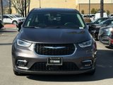 Used 2023 Chrysler Pacifica Touring-L image 3