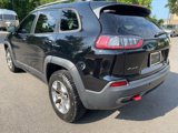 Used 2019 Jeep Cherokee Trailhawk image 5