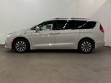 Used 2021 Chrysler Pacifica Touring-L image 3