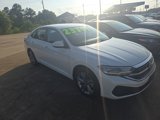 Used 2022 Volkswagen Jetta SE image 3