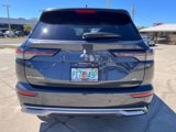 New 2025 Mitsubishi Outlander SE image 4