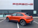 Certified 2024 Porsche Macan image 3