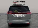 Used 2023 Chrysler Pacifica Touring-L image 5