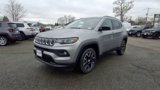 Used 2022 Jeep Compass Latitude w/ Convenience Group image 3