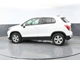 Used 2021 Chevrolet Trax LS w/ Tint and Cruise Package image 3