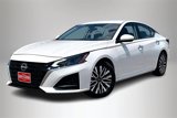 Used 2023 Nissan Altima 2.5 SV image 3