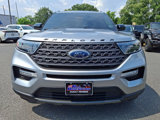 Certified 2022 Ford Explorer XLT w/ Equipment Group 202A image 3