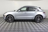 Used 2025 Porsche Macan image 2