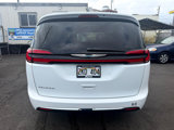 Used 2023 Chrysler Pacifica Touring-L image 4