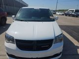 Used 2018 Dodge Grand Caravan SE image 2