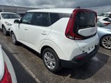 Used 2022 Kia Soul LX image 3