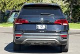 Used 2022 Volkswagen Taos SE w/ Panoramic Sunroof Package image 5
