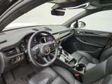 Certified 2025 Porsche Macan image 4