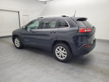 Used 2018 Jeep Cherokee Latitude Plus w/ Comfort/Convenience Group image 3