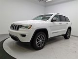 Used 2017 Jeep Grand Cherokee Limited w/ Luxury Group II image 3