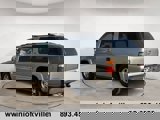 Used 2002 Chevrolet Suburban LT image 5