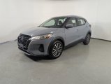 Used 2021 Nissan Kicks SV image 3