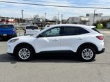 Used 2022 Ford Escape SE image 3