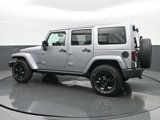 Used 2015 Jeep Wrangler Unlimited Sahara image 3