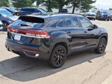 Used 2024 Volkswagen Atlas Cross Sport SE w/ Black Wheel Package image 5