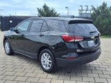 Used 2023 Chevrolet Equinox LS w/ LS Convenience Package image 4