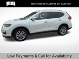Used 2017 Nissan Rogue SV w/ SV Premium Package image 2