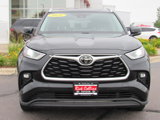 Used 2021 Toyota Highlander XLE image 3