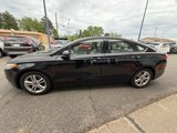 Used 2018 Ford Fusion SE w/ Fusion SE Technology Package image 4