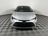 Used 2022 Toyota Corolla LE image 2