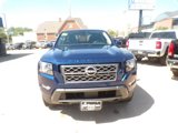 Used 2022 Nissan Frontier SV image 2