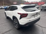 New 2025 Chevrolet Trax RS w/ Sunroof Package image 3