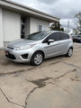 Used 2013 Ford Fiesta SE image 2