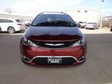 Used 2018 Chrysler Pacifica Limited image 2