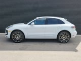 Used 2025 Porsche Macan image 2